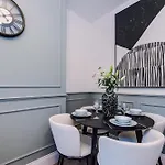 Charming 1bedroom On Nunnery Lane, Sleeps 3, Location *