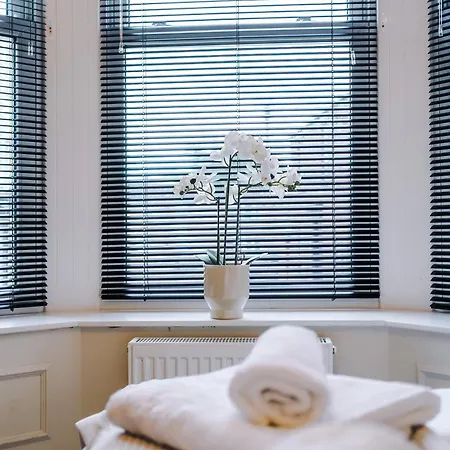 Charming 1bedroom On Nunnery Lane, Sleeps 3, Location