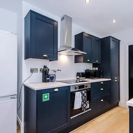 Charming 1bedroom On Nunnery Lane, Sleeps 3, Location