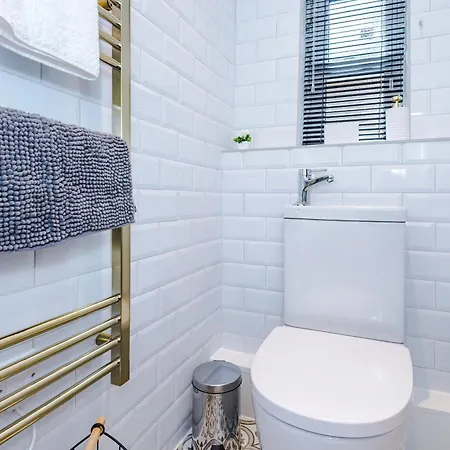 Charming 1bedroom On Nunnery Lane, Sleeps 3, Location